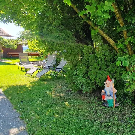 Farm stay Hofbauer Seeon-Seebruck